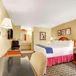 Days Inn By Wyndham Memphis At Graceland